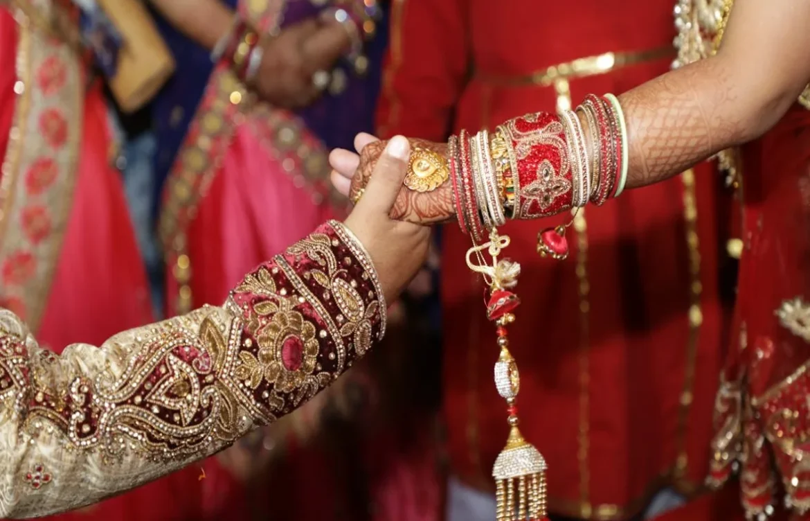 How to convince parents of a love marriage without problems